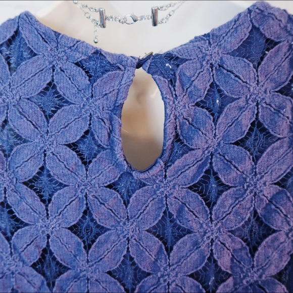 Royal Blue Flower Lace Crop Top with Fringe Ball - Picture 2 of 3